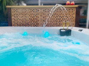 6 seater hydrotherapy spa available for a small service fee.