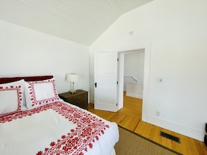 Main Bedroom with King size bed