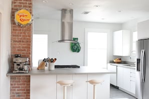 Fully remodeled kitchen with all new appliances. 