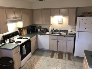 Fully equipped kitchen.