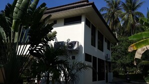 Twin Villas apartment with swimming pool