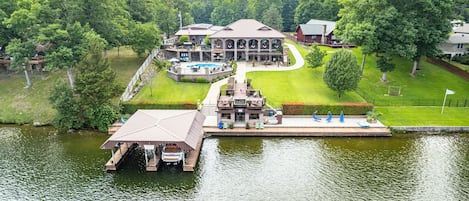 LAKESIDE VIEW OF DOCKZILLA