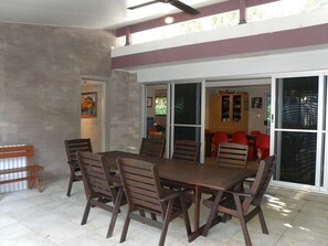 Outdoor dining