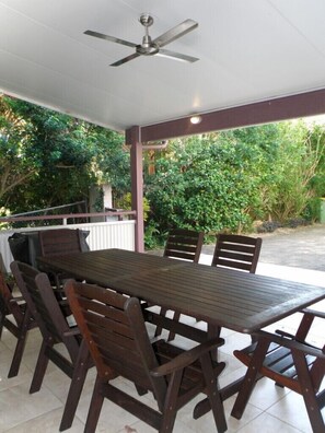 Outdoor dining