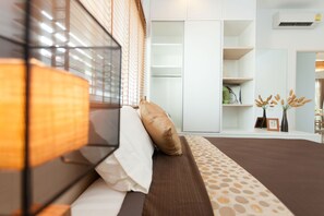 Modern Private Pool Villa (P10)