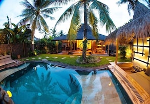 Luxury Villa with Pool at Gili Trawangan