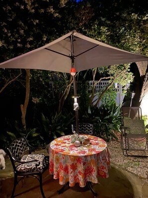 Dine outside 