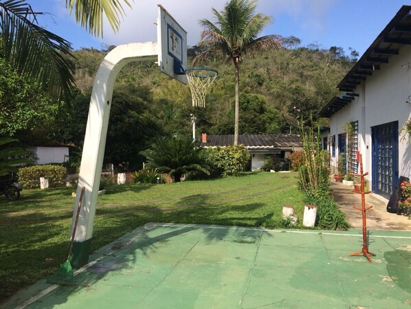 Sport court