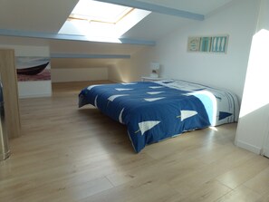 chambre mezzanine lit 140