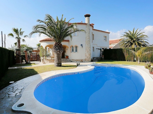 Piscine, Propriété, Immobilier, Bâtiment, Maison, Palmier, Bleu Azur, Vacances, Domicile, Villa