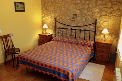 Self catering La Caseta del Forn (Penyagolosa) for 2 people