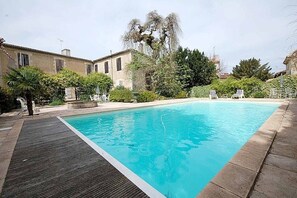 Private pool for guests