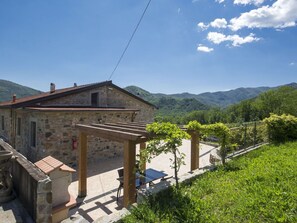 Propriété, Montagne, Montagnes Relief, Maison, Ciel, Immobilier, Bâtiment, Chalet, Zone Rurale, Station De Montagne