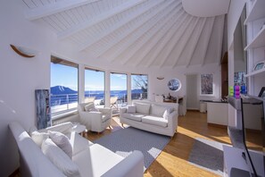 Living and dining room
