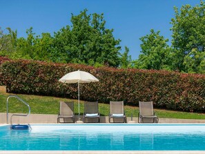 Swimming Pool, Outdoor Furniture, Leisure, Shade, Composite Material, Resort, Garden, Sunlounger, Eco Hotel, Umbrella