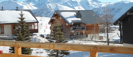 COGNET haut station 8 pers appt 110 m2 3 ch 2 s.de b. proche pistes et école ski