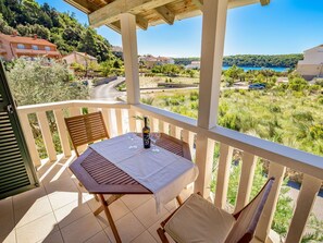 Propriété, Immobilier, Bâtiment, Maison, Pièce, Patio, Domicile, Meubles, Porche, Appartement
