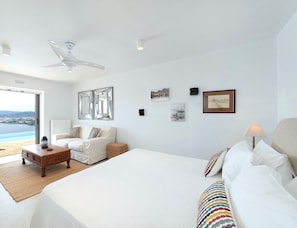 Super comfy king size bed (or 2 single option) with amazing views