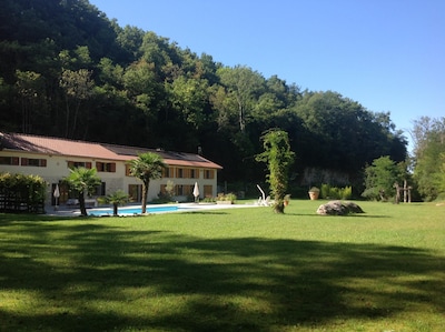 Hermosa casa con piscina en el parque Drôme Vercors