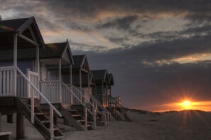 Avocet 28, Wells-next-the-Sea: Nearby Wells beach and beach huts