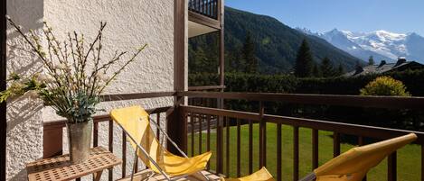 Balcony with a view of Mont Blanc