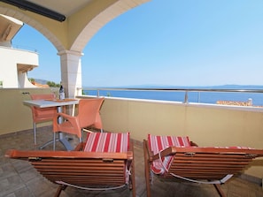 Eigentum, Möbel, Balkon, Urlaub, Zimmer, Tabelle, Grundeigentum, Gebäude, Haus, Gartenmöbel