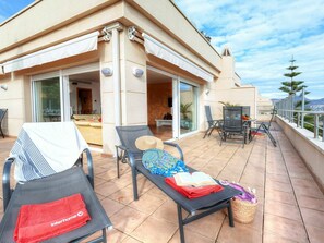 Property, Real Estate, Building, House, Home, Room, Vacation, Apartment, Villa, Furniture