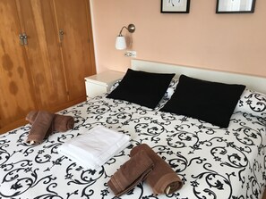 Dormitorio principal. Cama 160x200