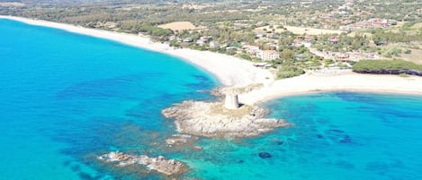 Torre Saracena di Bari Sardo, in Ogliastra, e litorale ogliastrino di ben 8 km.