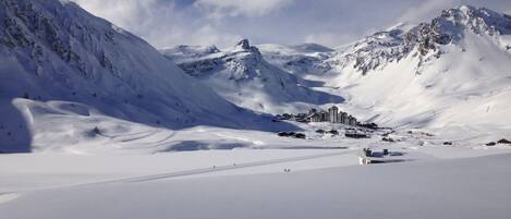 Snow and ski sports