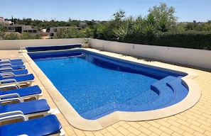 Large 10m x 5m private, heated pool
