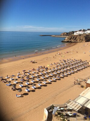 ALBUFEIRA BEACH