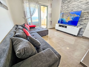 Couch, Möbel, Komfort, Holz, Fenster, Wohnzimmer, Textil, Gebäude, Interior Design, Flooring