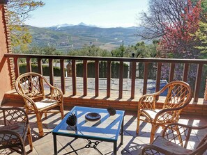 Ciel, Meubles, Propriété, Montagne, Plante, Mobilier De Jardin, Chaise, Porche, Bois, Arbre