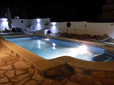 VILLA MARIA  full aircon private pool for 15 + people 60 % discount per 7 day 