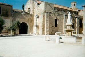 Quarante's 12th century church