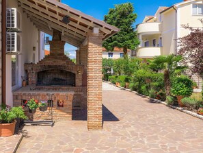 Ombre, Jardin, Dalle, Structure En Plein Air, ArriÚre-Cour, Brique, Pot De Fleur, Hacienda, Mobilier De Jardin, Aménagement Paysager