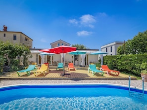 Recours, Piscine, Aménagement Paysager, Mobilier De Jardin, Chaise, HÎtel, Villa, Eco HÎtel, Plante D'Appartement