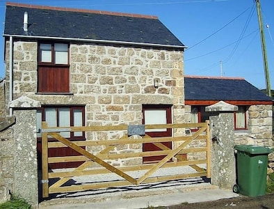Detached, Converted Barn Close To One Of The Best Beaches In Britain