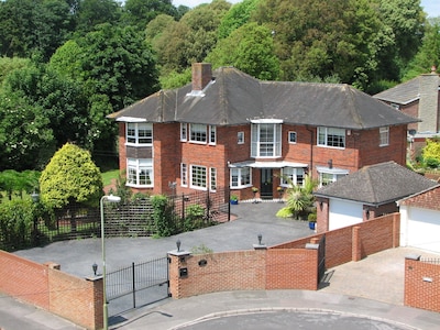 Windbrake House - Luxury Family Home Close to Seafront near Portsmouth 