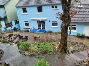 Sanderling House From The Rear !! Is That Table Tennis ?