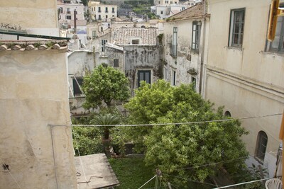 apartment/ flat with terrace in historical center Amalfi