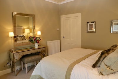 Sumptuous town house in central St. Andrews - 3 bedrooms and 2 bathrooms