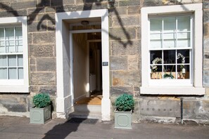 Front door on Argyle Street - south facing
