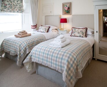 Sumptuous town house in central St. Andrews - 3 bedrooms and 2 bathrooms