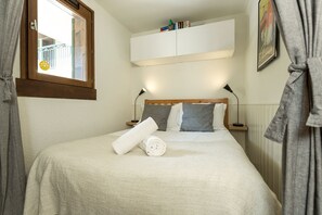 Double Bed