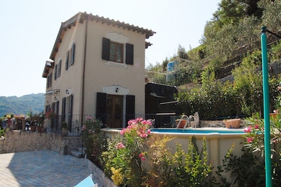 Detatched Villa mit Pool in fußläufiger Entfernung zu Fornoli, Bagni Di Lucca