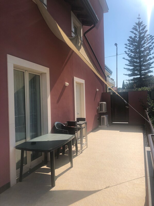 Terrace/patio