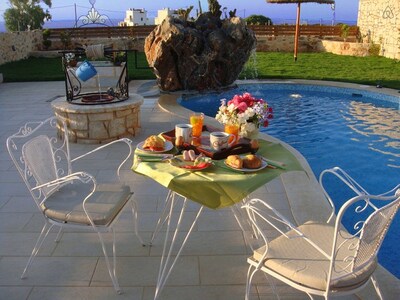 Villa Valentine Is Ideal For Romantic Couples And Honeymooners