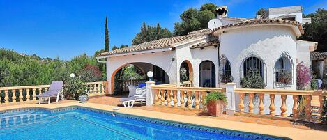 Property, Swimming Pool, Building, Real Estate, House, Estate, Villa, Azure, Hacienda, Vacation